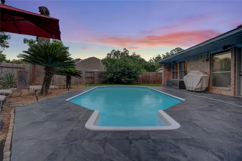 a view of outdoor space yard deck and patio