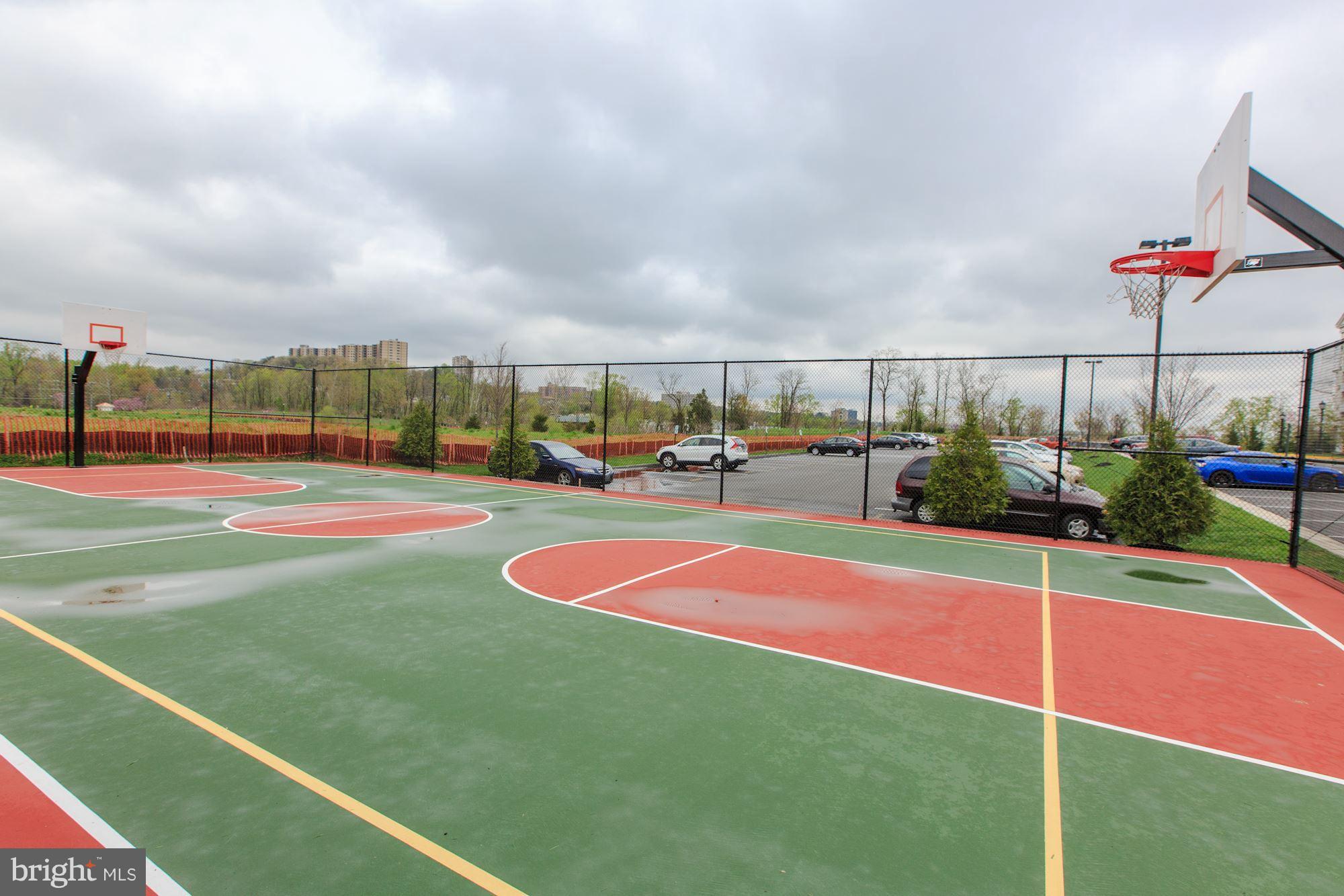 6301 Edsall Road, Unit 416 Alexandria, VA 22312 - Photo 20 of 27 Basketball Court