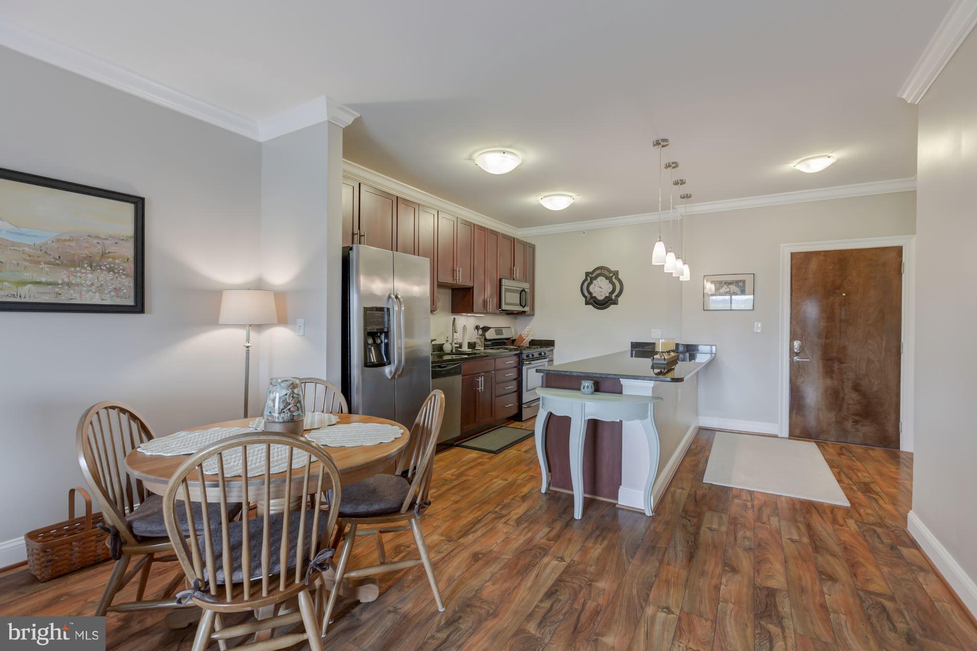 6301 Edsall Road, Unit 416 Alexandria, VA 22312 - Photo 7 of 27 Dining Room