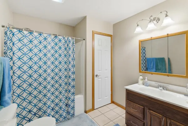 $274,900 | 120 Palmer Path, Mankato, MN 56001