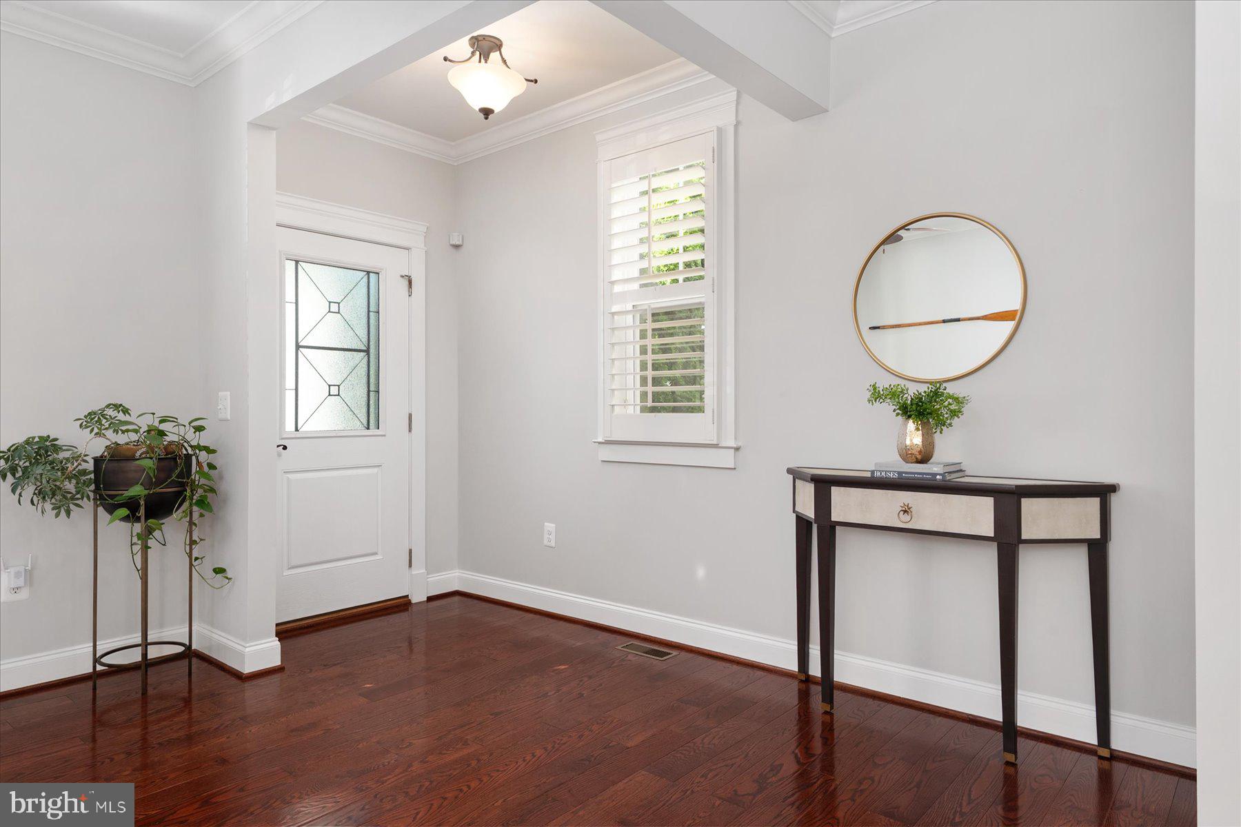 820 Bay Ridge Avenue Annapolis, MD 21403 - Photo 4 of 55