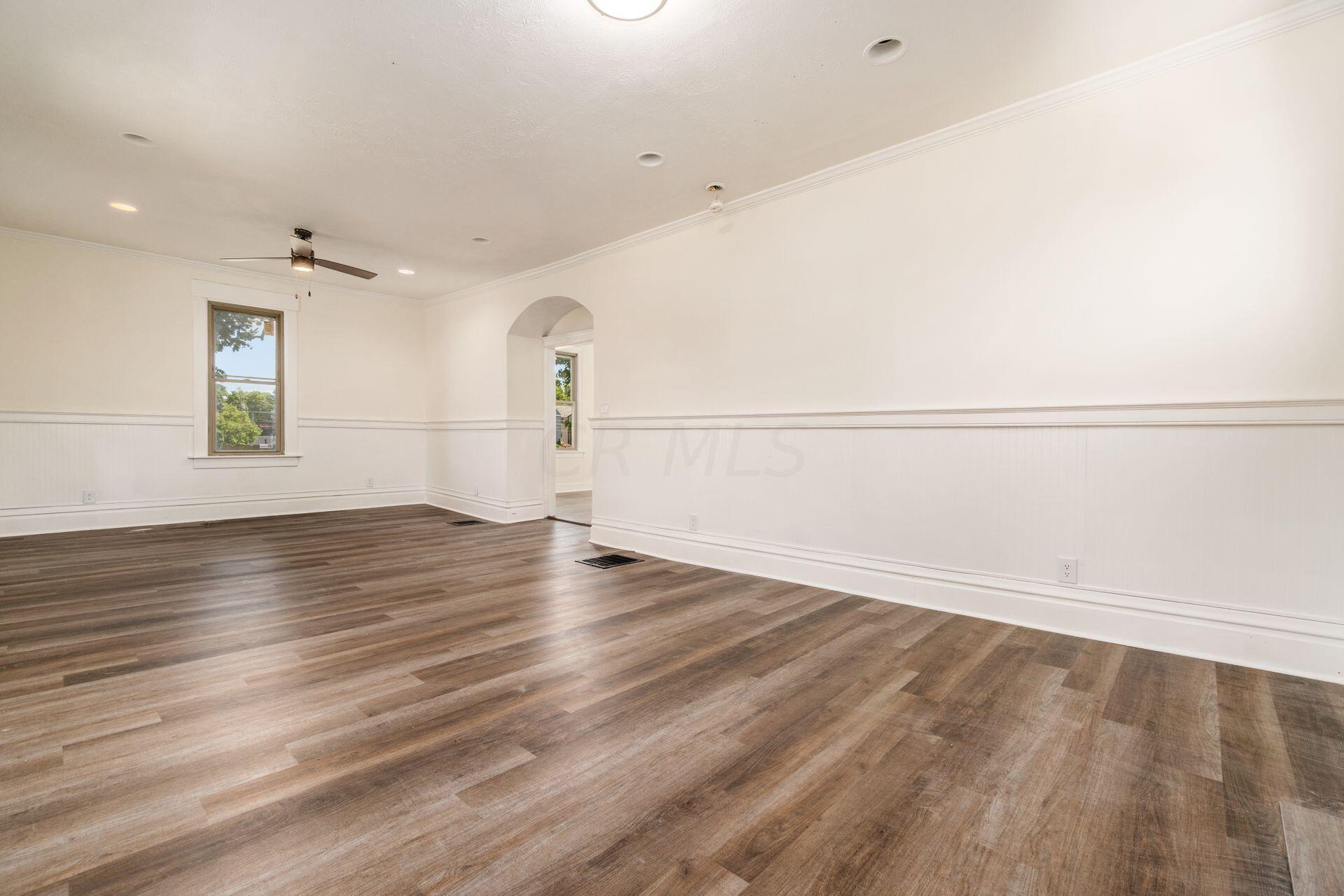 899 North Nelson Road Columbus, OH 43219 - Photo 5 of 37 015_S - 899 N Nelson Rd - 040