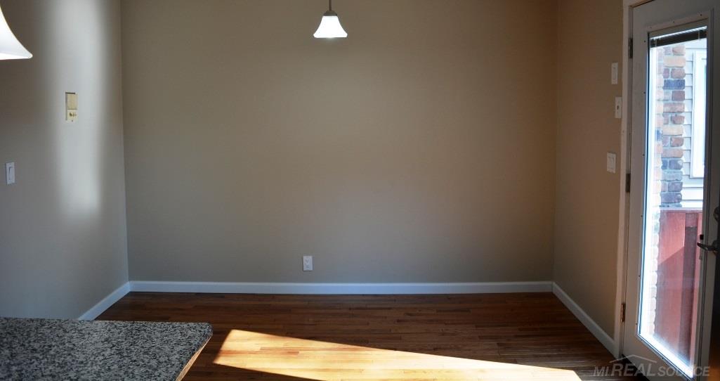 885 Neff Road Grosse Pointe, MI 48230 - Photo 7 of 39