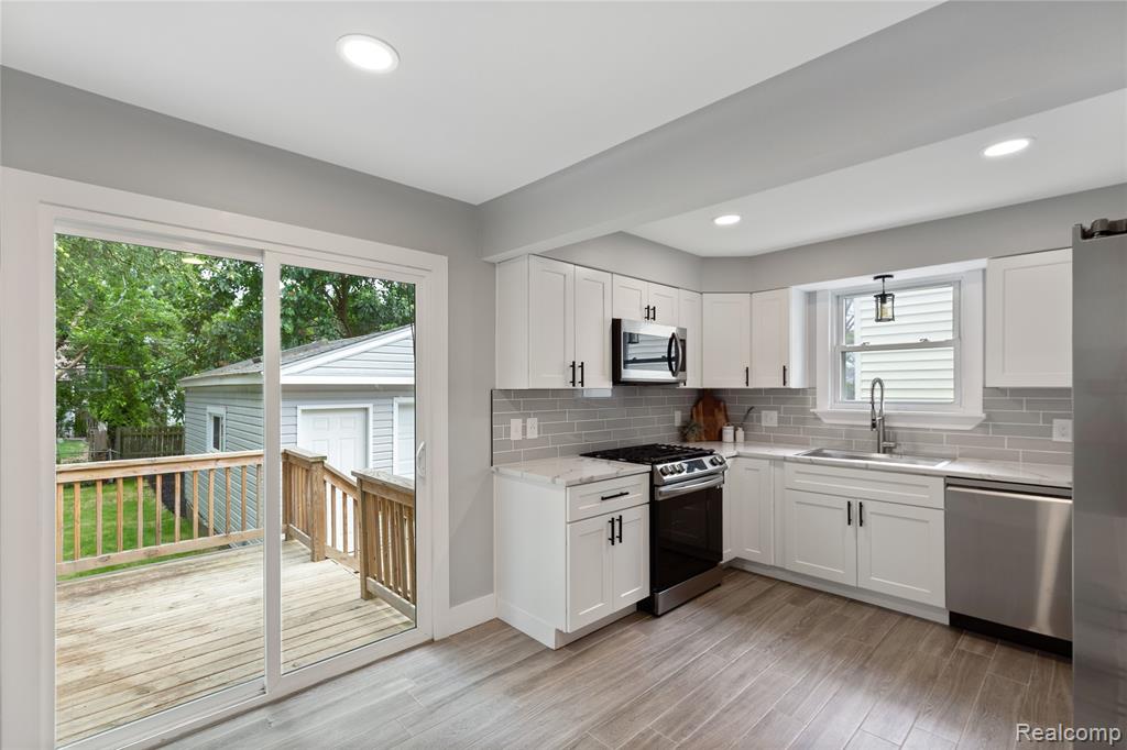 2231 Harvard Road Berkley, MI 48072 - Photo 6 of 28