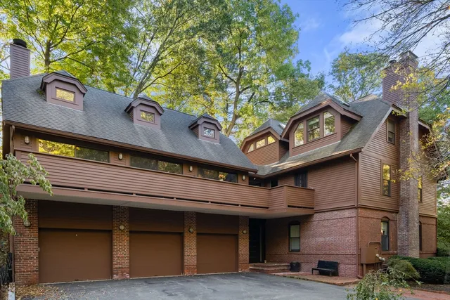 $2,195,000 | 241 Perkins Street, Unit G102, Boston, MA 02130