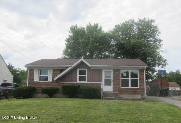 11310 Angelina Road Louisville, KY 40229 - Photo 1 of 12 FRONT VIEW