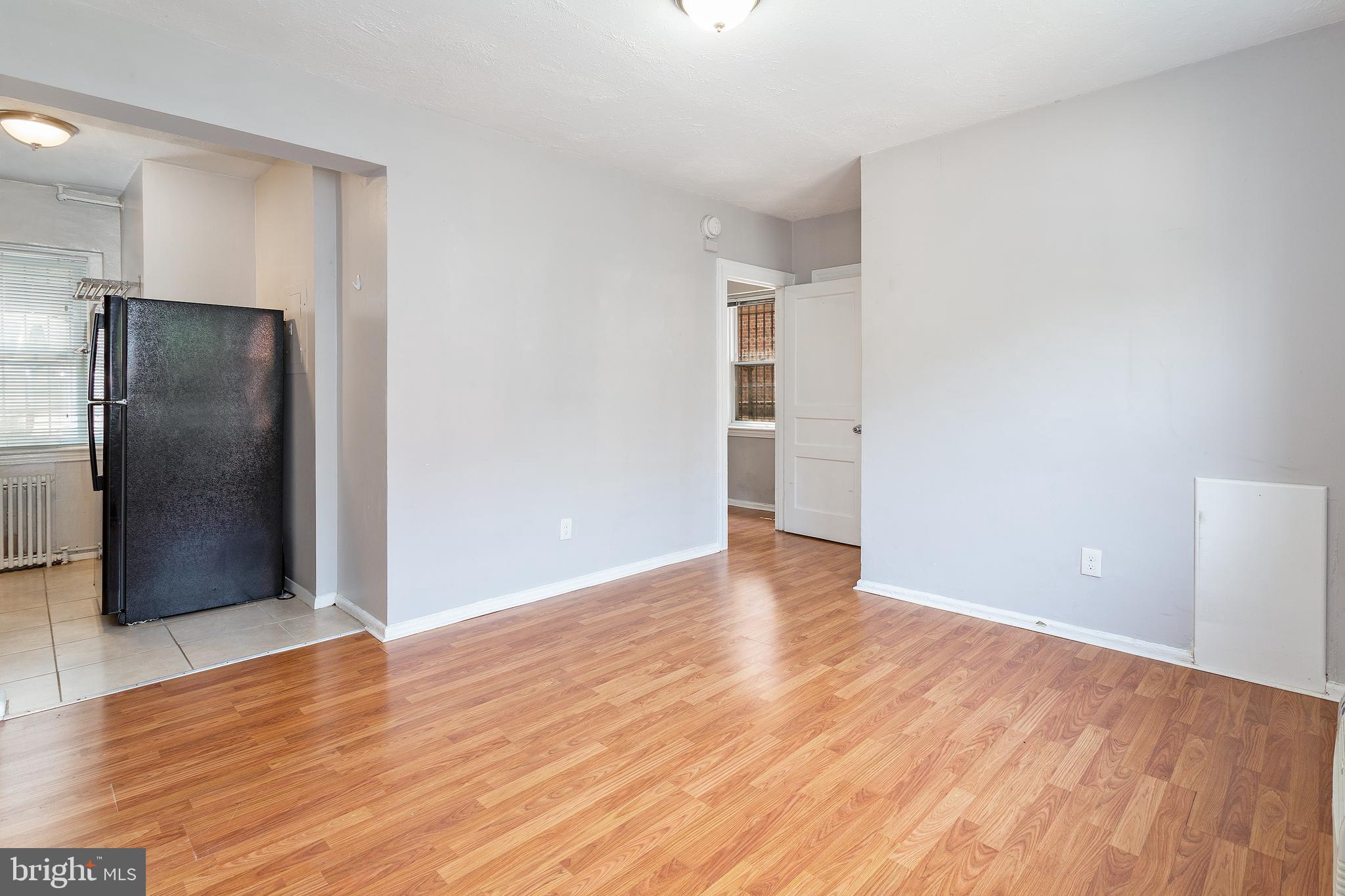 2415 Ontario Road Northwest, Unit 102 Washington, DC 20009 - Photo 17 of 27 Living Area