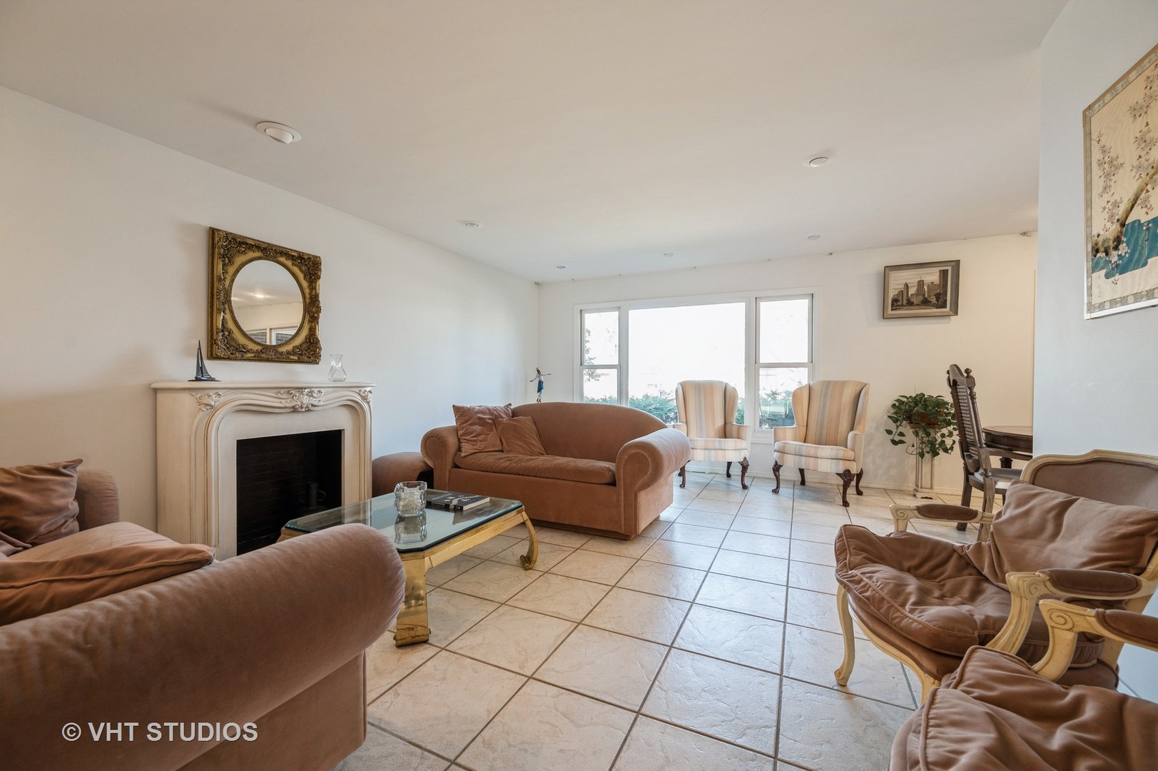 820 Barberry Road Highland Park, IL 60035 - Photo 6 of 13 a living room with furniture and a fireplace