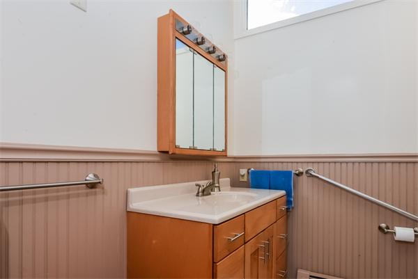 3 Latham Farm Road Smithfield, RI 02917 - Photo 10 of 28 Gallery Image 10