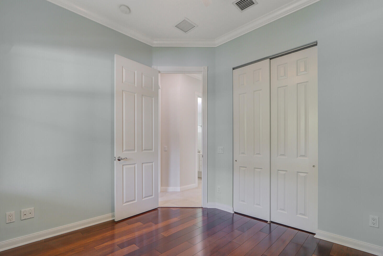 104 St Pierre Way Jupiter, FL 33458 - Photo 26 of 35 California closets in all rooms