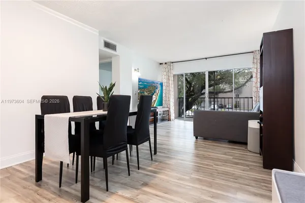 $2,050 | 8889 Fontainebleau Boulevard, Unit 201, Miami, FL 33172