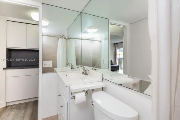 $2,050 | 8889 Fontainebleau Boulevard, Unit 201, Miami, FL 33172