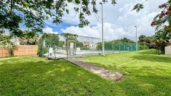 $2,050 | 8889 Fontainebleau Boulevard, Unit 201, Miami, FL 33172