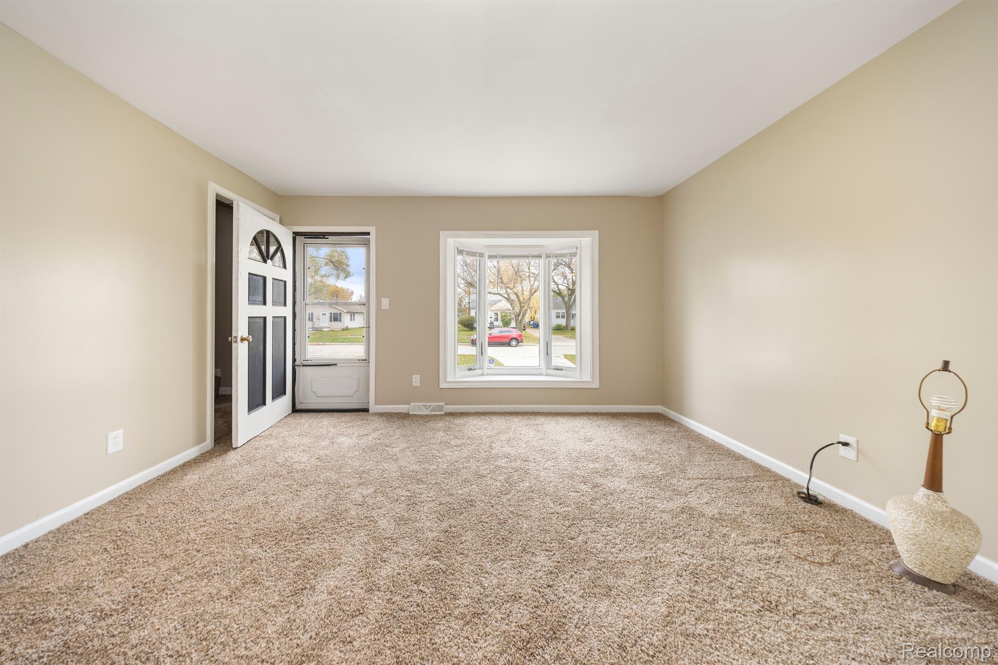 20935 Waltham Road Warren, MI 48089 - Photo 6 of 40 Gallery Image 6