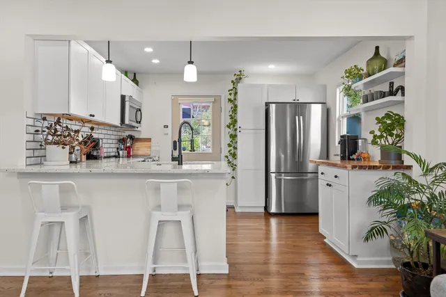 $2,500 | 807 Spears Avenue, Chattanooga, TN 37405