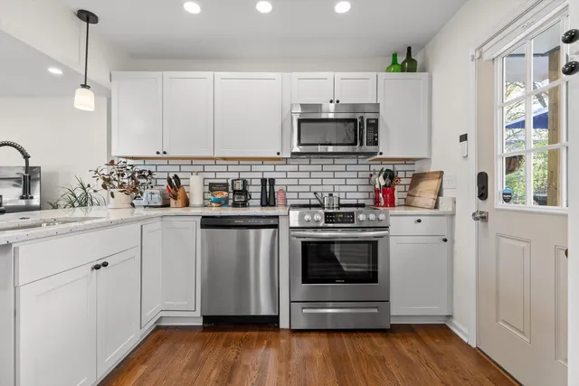 $2,500 | 807 Spears Avenue, Chattanooga, TN 37405