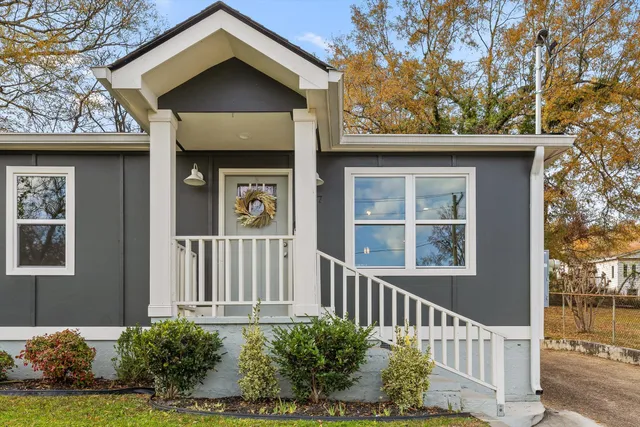 $2,500 | 807 Spears Avenue, Chattanooga, TN 37405