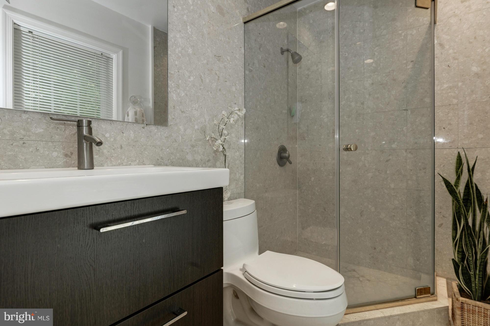 10834 Braeburn Road Columbia, MD 21044 - Photo 17 of 30 Master Bath