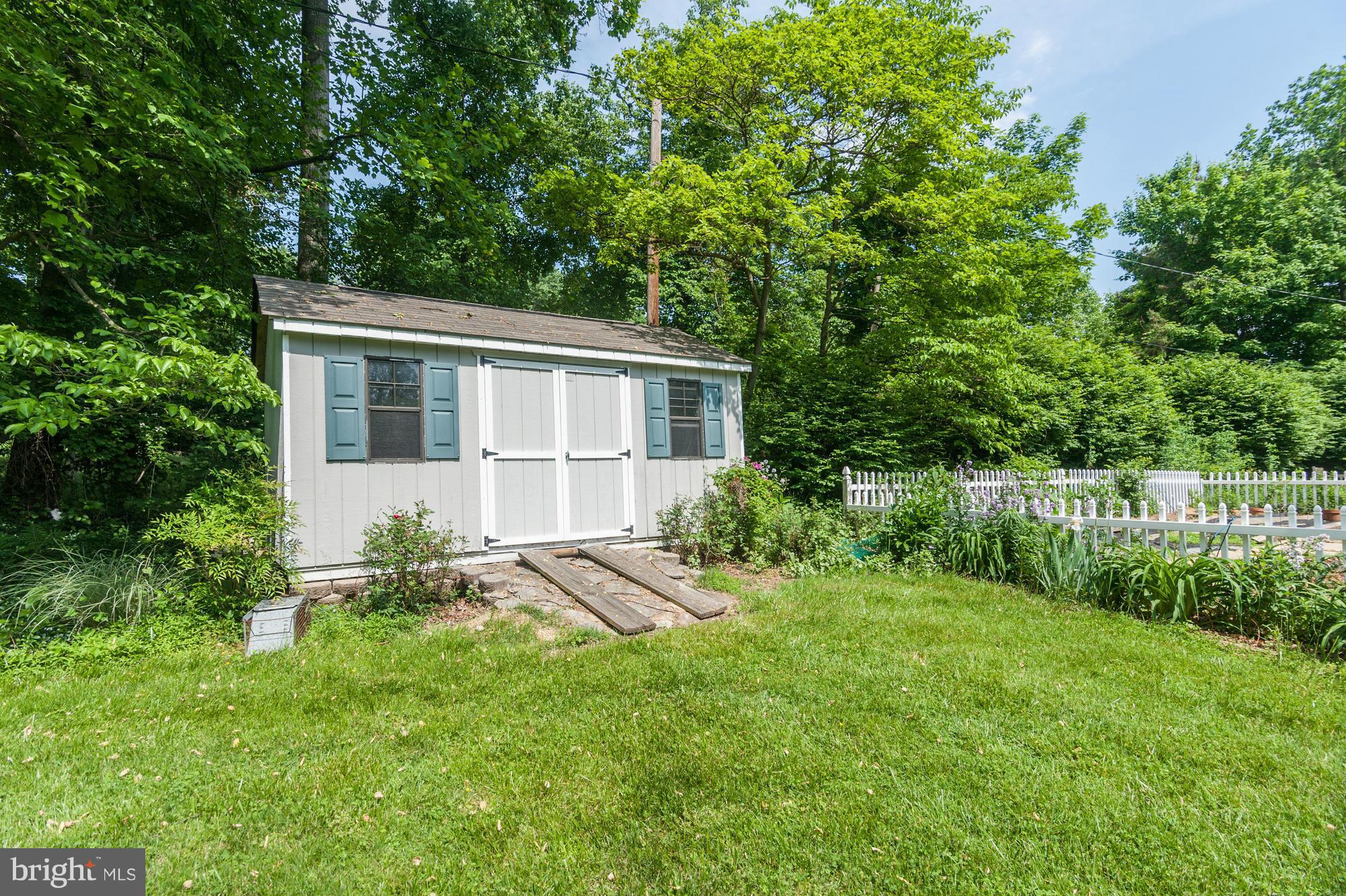 10834 Braeburn Road Columbia, MD 21044 - Photo 29 of 30 Back Shed
