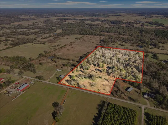 $300,000 | 3 County Road 4840, Mount Pleasant, TX 75455