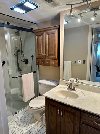 $2,400 | 4336 Lakeshore Lane, Unit 304, Chattanooga, TN 37415