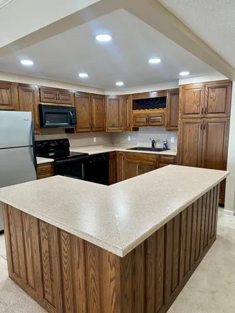 $2,400 | 4336 Lakeshore Lane, Unit 304, Chattanooga, TN 37415