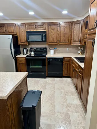 $2,400 | 4336 Lakeshore Lane, Unit 304, Chattanooga, TN 37415