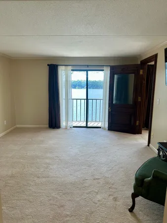 $2,400 | 4336 Lakeshore Lane, Unit 304, Chattanooga, TN 37415