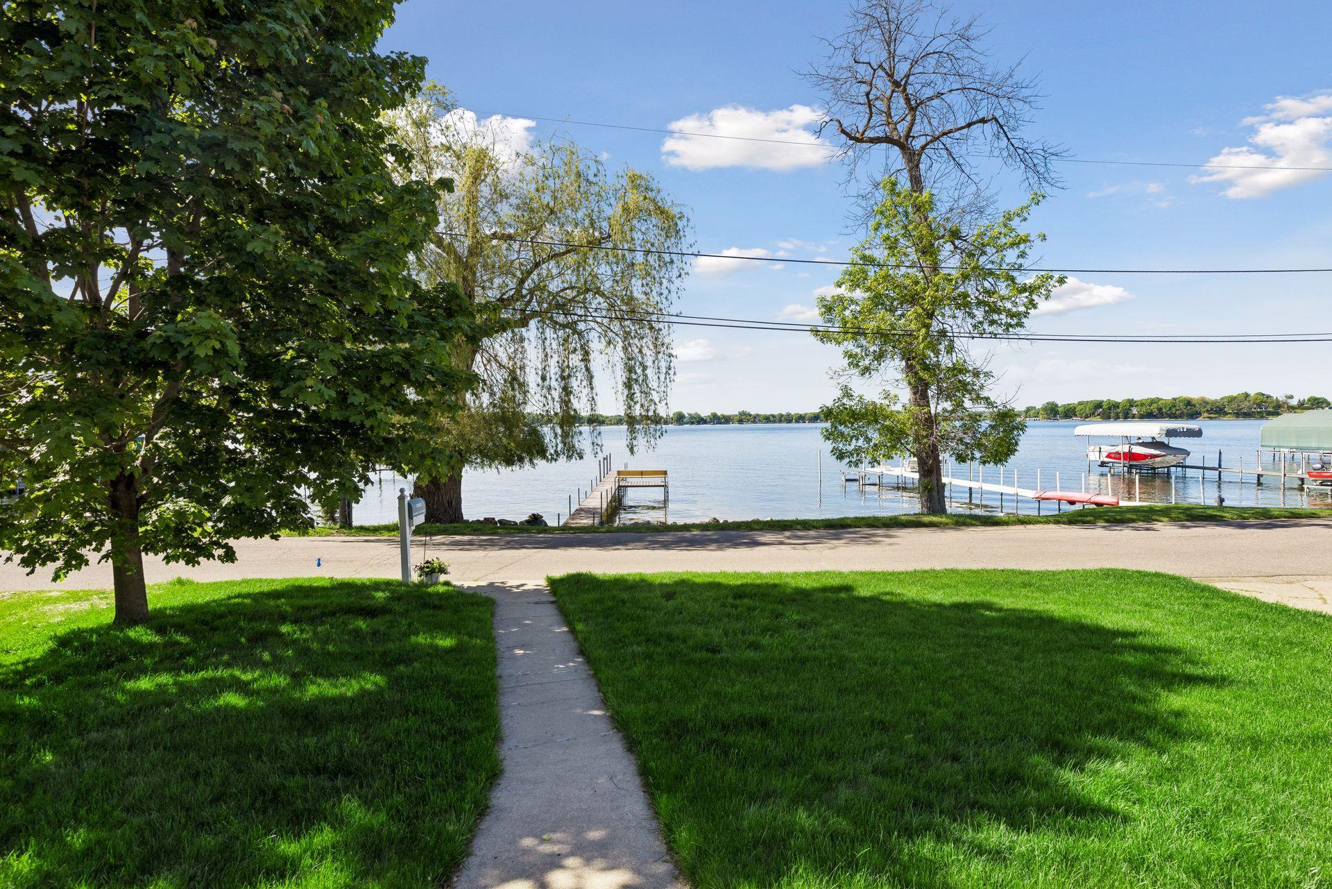 3335 Crystal Bay Road Wayzata, MN 55391 - Photo 7 of 44