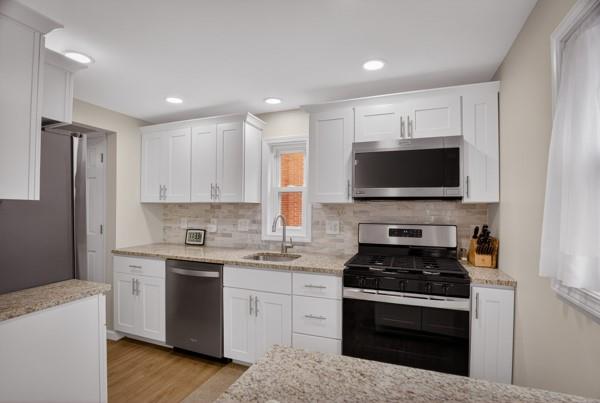 745 Shadycrest Road Pittsburgh, PA 15216 - Photo 10 of 33 Gallery Image 10