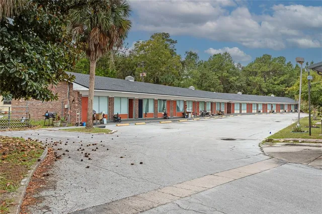 $1,990,000 | 3816 West US Highway 90, Lake City, FL 32055