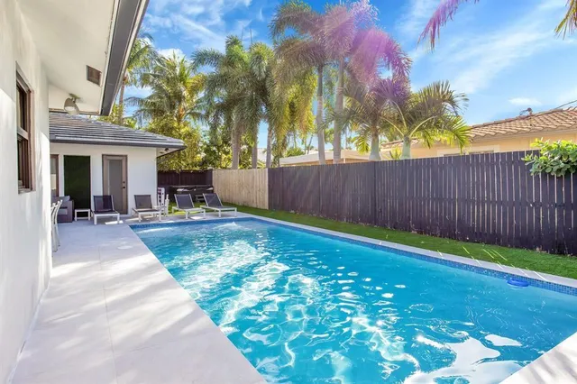 $1,870,000 | 24 Castle Harbor Isle Drive, Fort Lauderdale, FL 33308