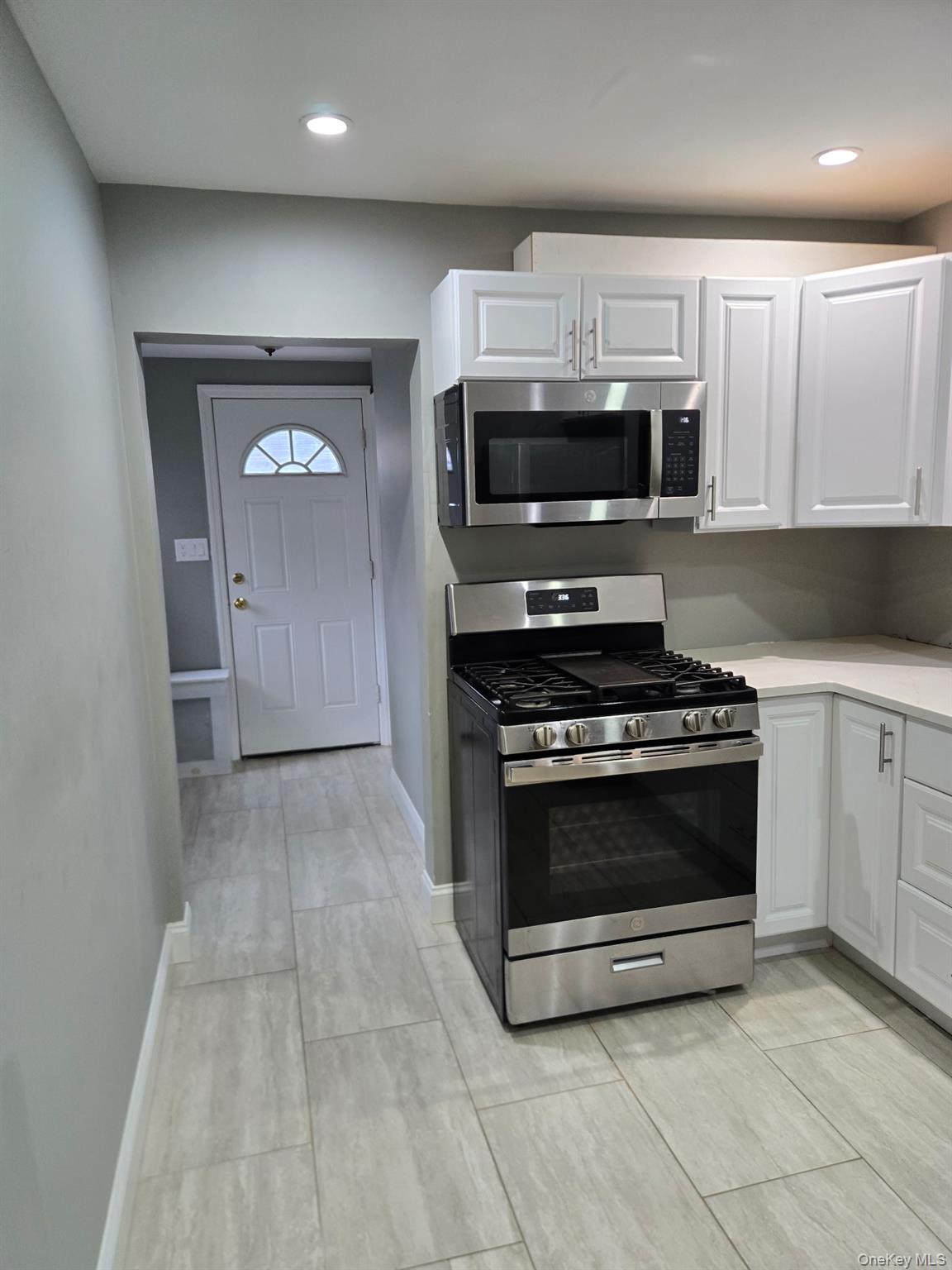 261 Rutland Road Freeport, NY 11520 - Photo 5 of 13
