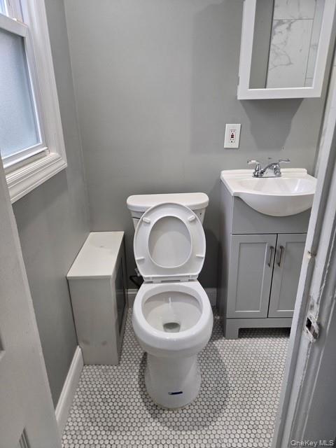 261 Rutland Road Freeport, NY 11520 - Photo 7 of 13