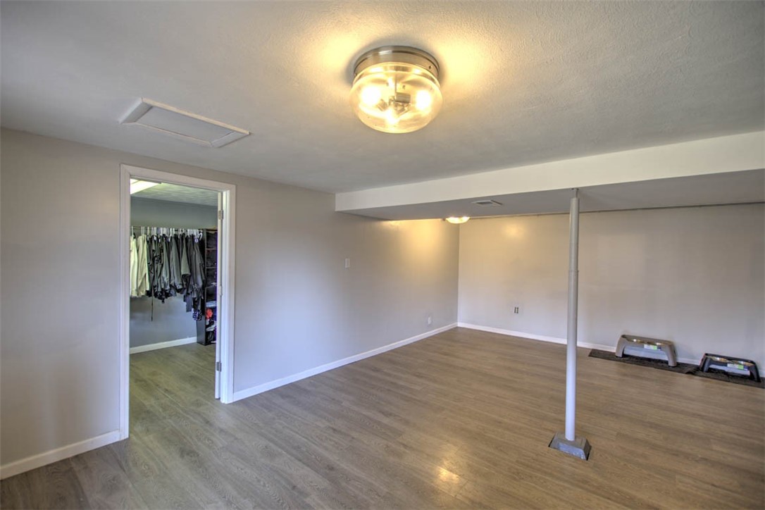 1759 Hunt Court Decatur, IL 62526 - Photo 22 of 32 Gallery Image 22