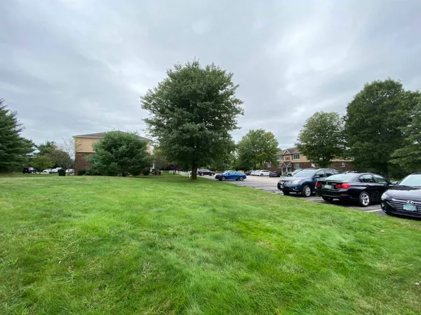 $1,669 | 3961 Old Brown Avenue, Unit 72, Manchester, NH 03103