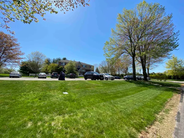 $1,669 | 3961 Old Brown Avenue, Unit 72, Manchester, NH 03103