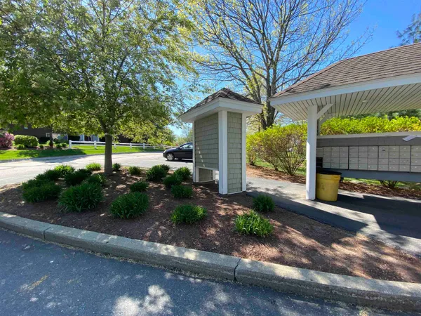 $1,669 | 3961 Old Brown Avenue, Unit 72, Manchester, NH 03103