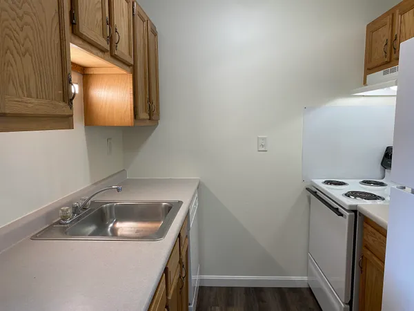 $1,669 | 3961 Old Brown Avenue, Unit 72, Manchester, NH 03103