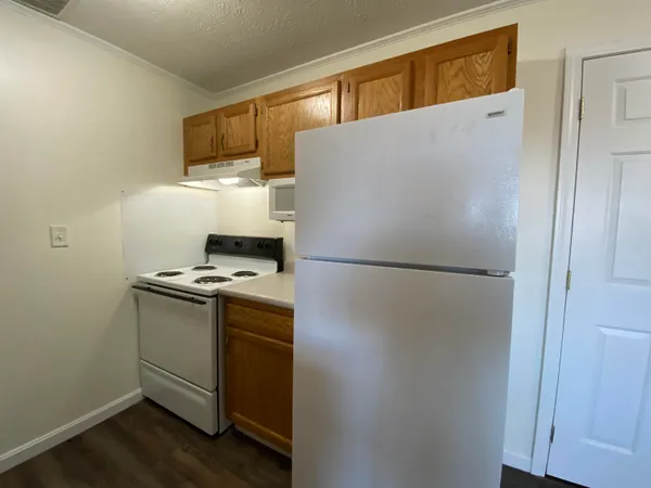 $1,669 | 3961 Old Brown Avenue, Unit 72, Manchester, NH 03103