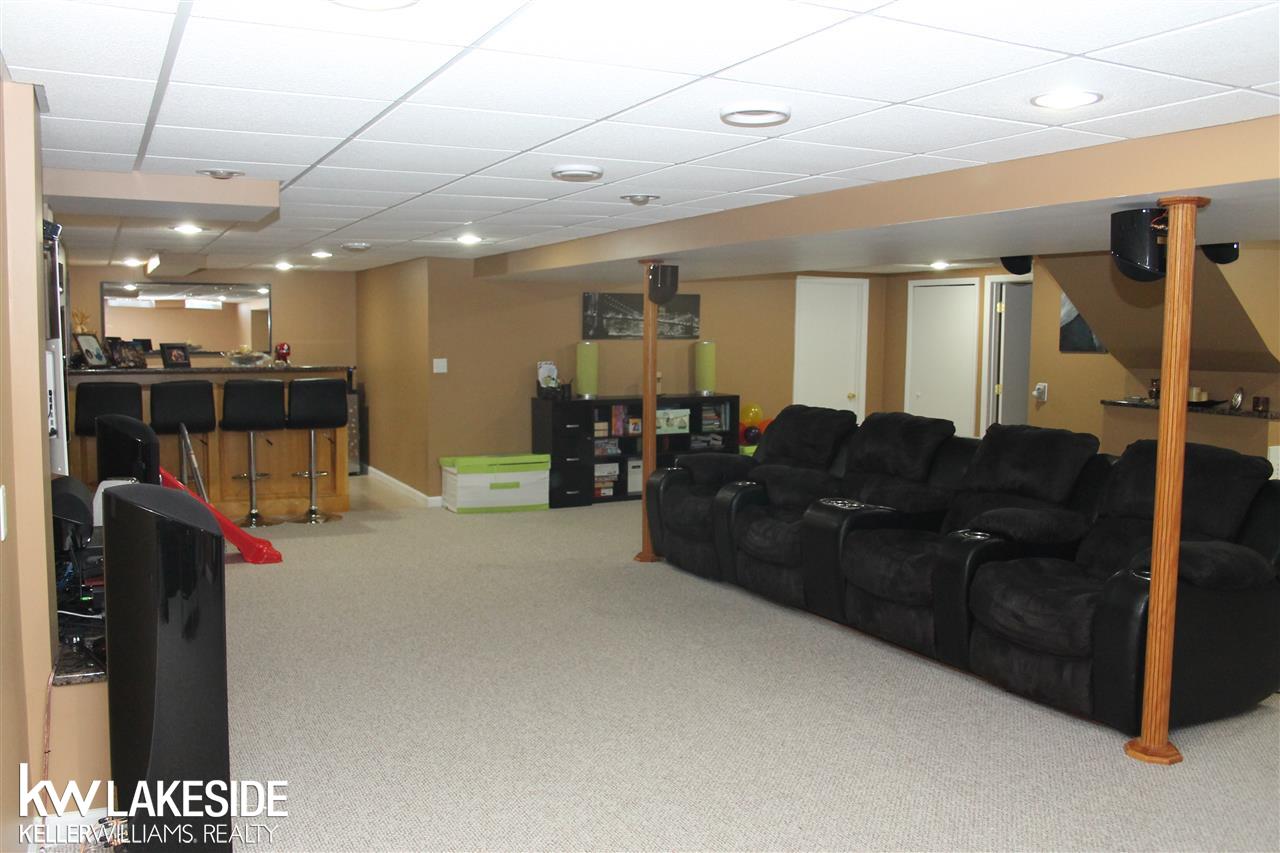 16921 Country Ridge Lane Macomb, MI 48044 - Photo 41 of 48