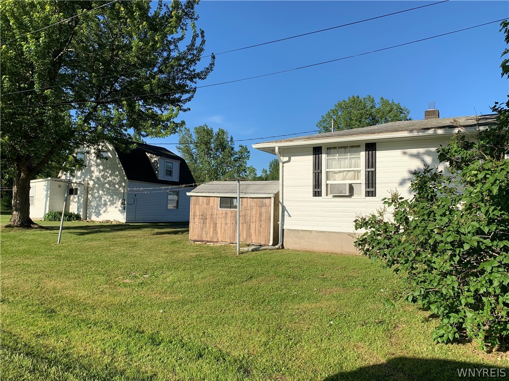 6419 Ridge Road Newfane, NY 14094 - Photo 4 of 25