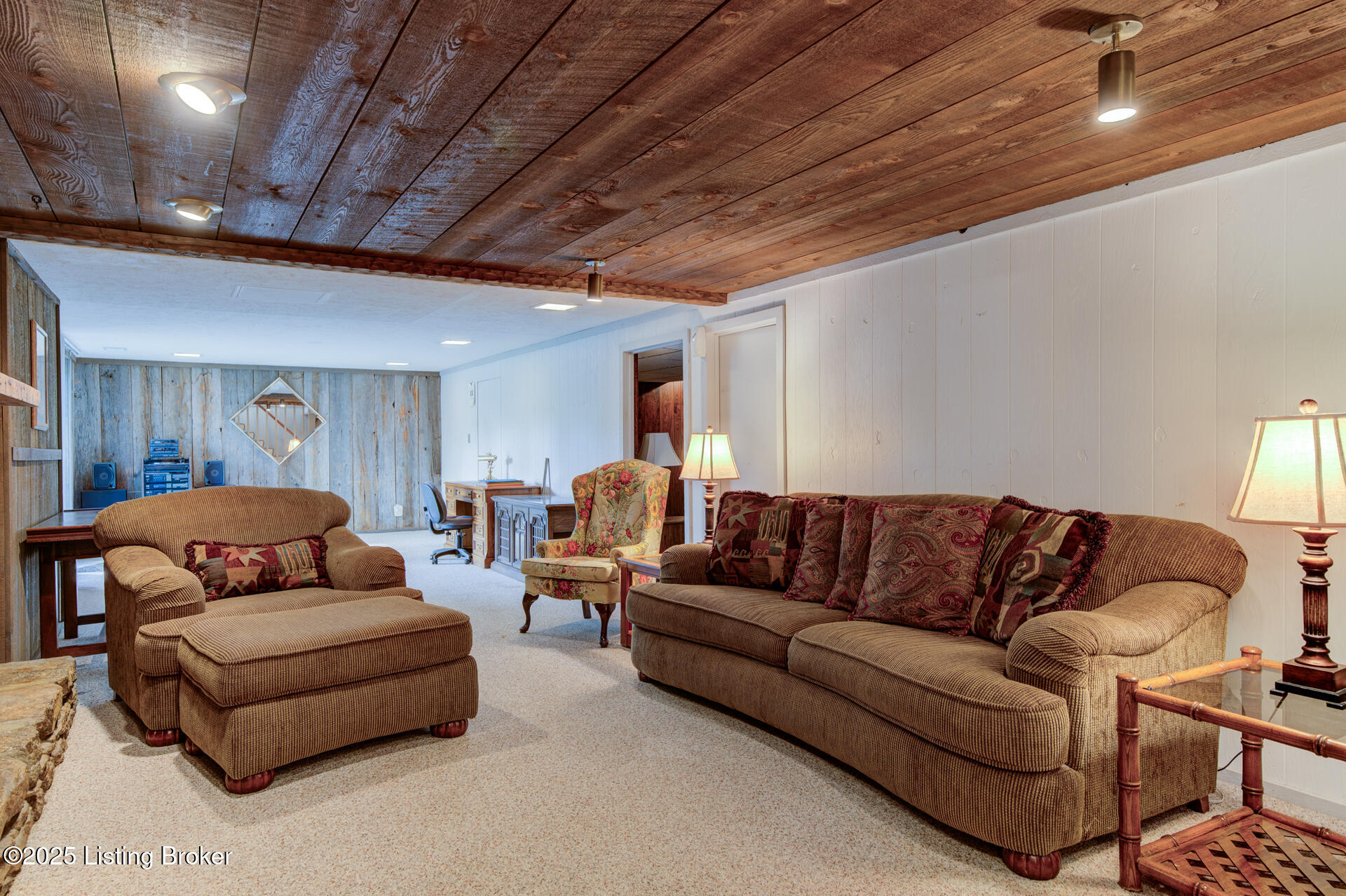 4202 Evergreen Road Crestwood, KY 40014 - Photo 22 of 55 Lower Level Greatroom