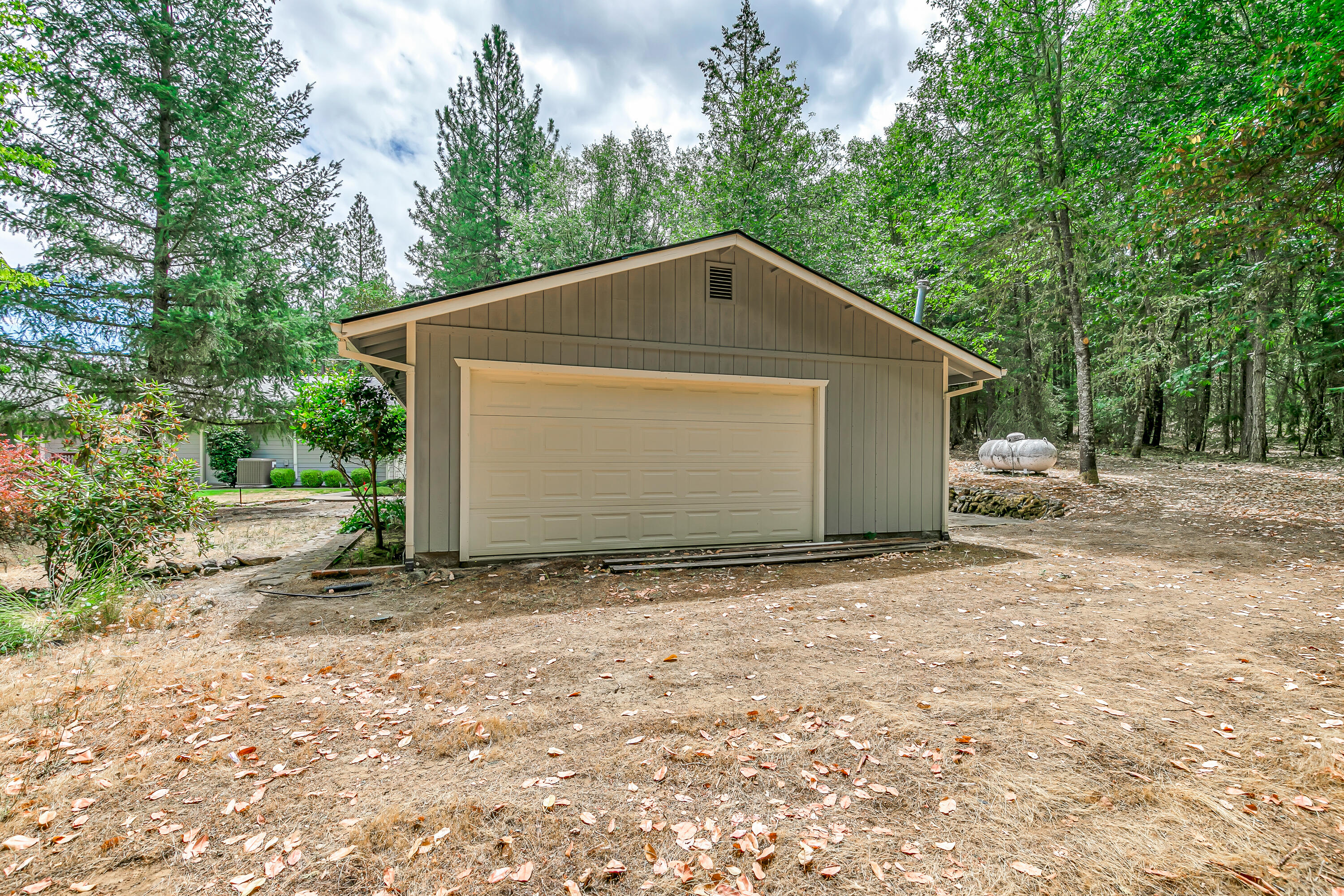 2186 Southside Road Grants Pass, OR 97527 - Photo 38 of 38 Z12