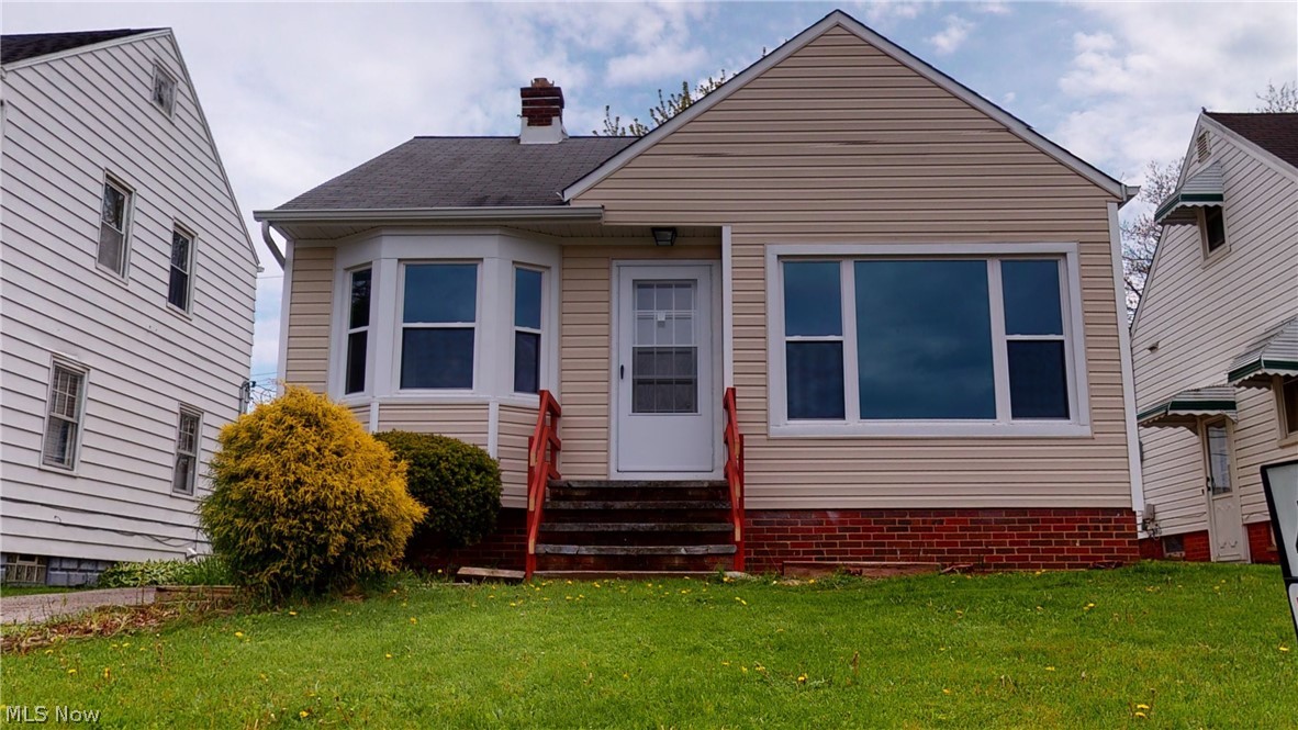 11614 Chester Road Garfield Heights, OH 44125 - Photo 1 of 28 Gallery Image 1
