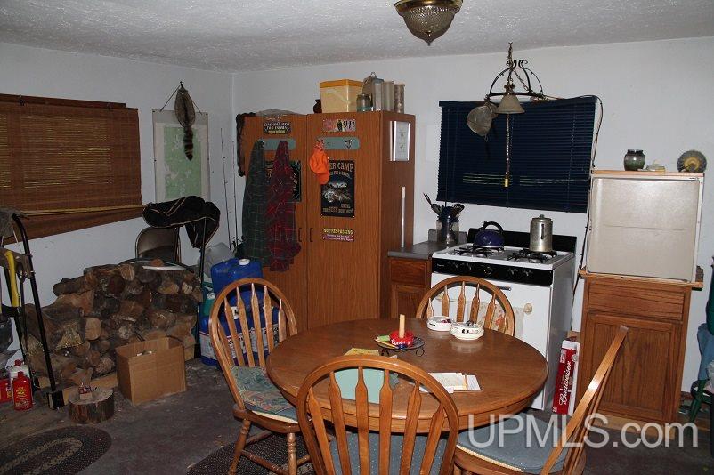15867 Dd Road Wetmore, MI 49895 - Photo 6 of 16