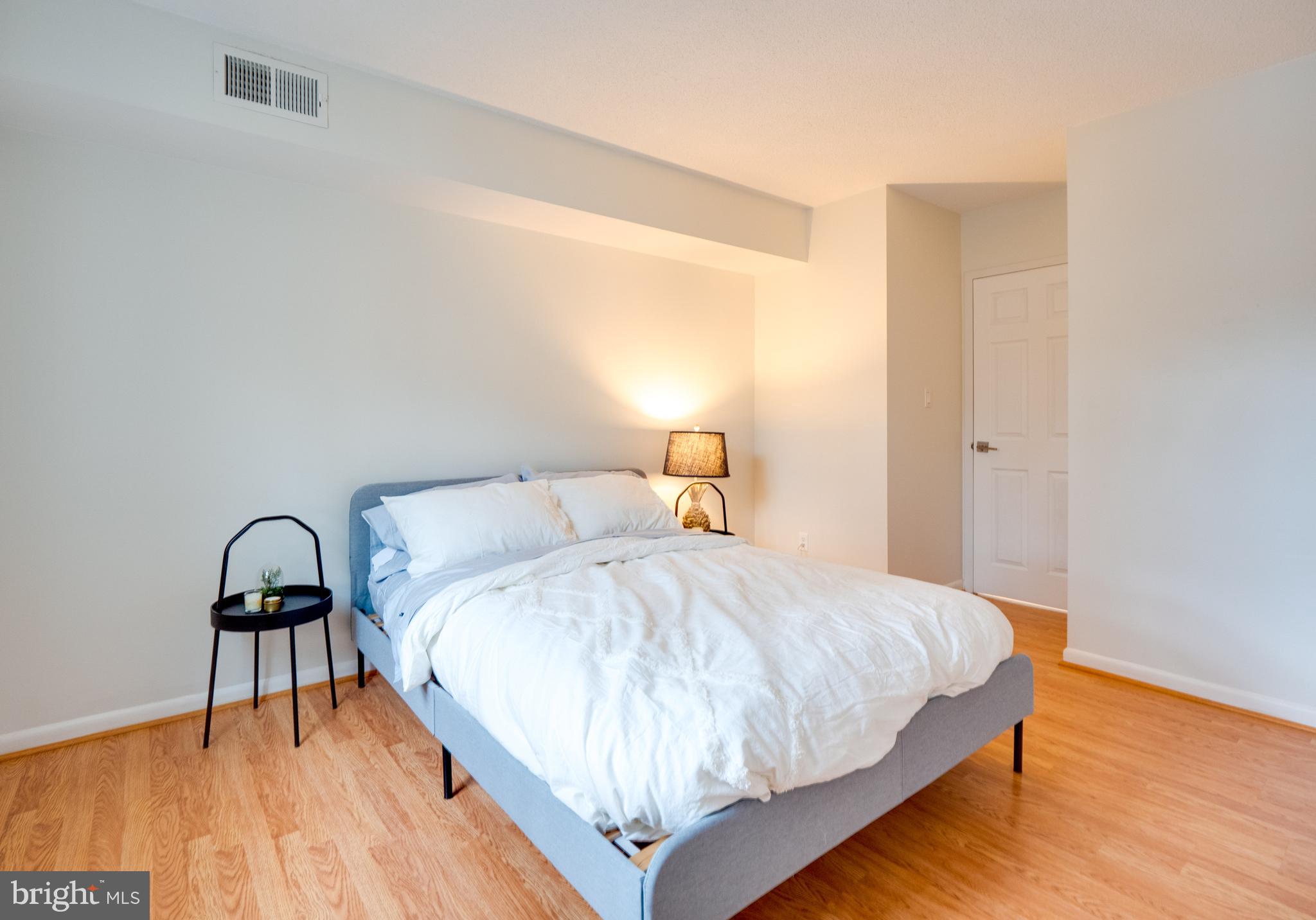 2245 Castle Rock Square, Unit 12C Reston, VA 20191 - Photo 18 of 37 Gallery Image 18