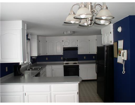 22 Spring Road Monson, ME 04464 - Photo 5 of 11 Kitchen.