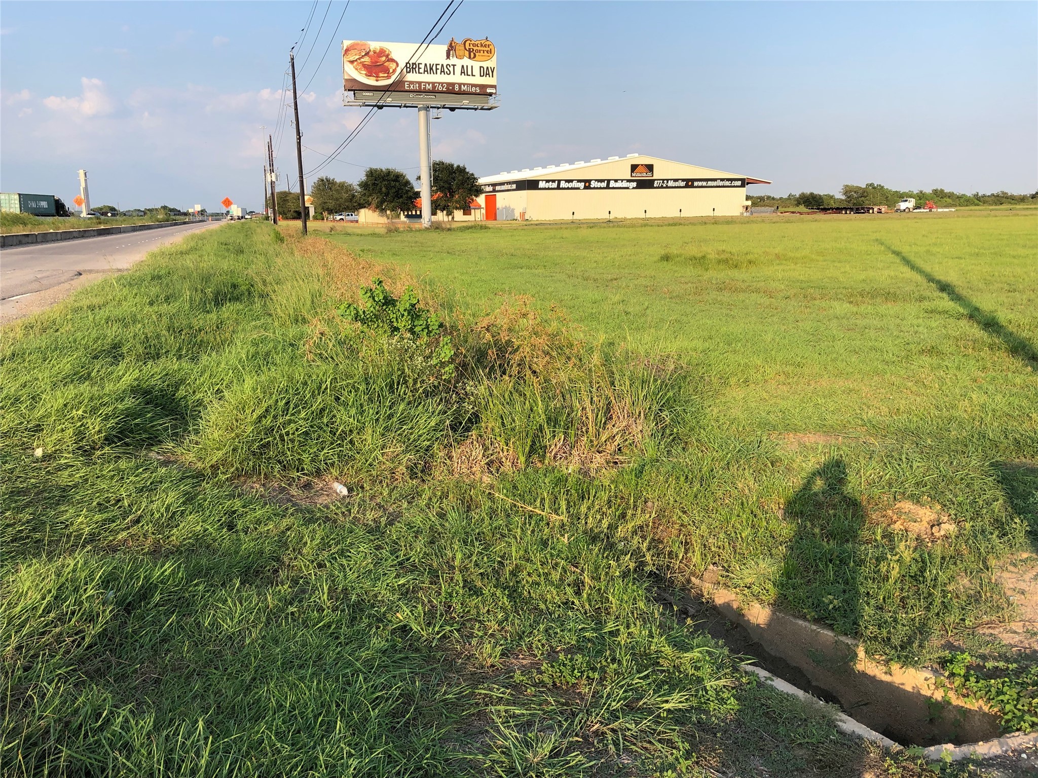 3715 Highway 59 Rosenberg, TX 77471 - Photo 12 of 20 a view of an ocean from a building