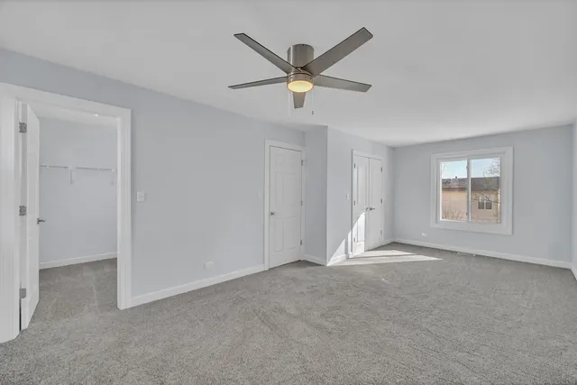 $395,900 | 813 Kansas Street, Carol Stream, IL 60188